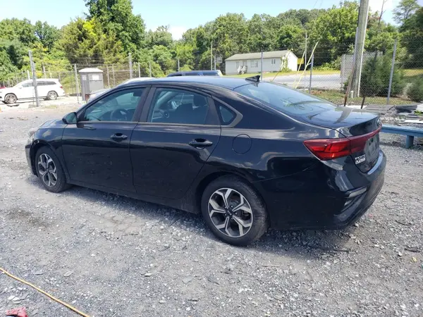 3KPF24AD6KE023399 2019 KIA FORTE - Image 2