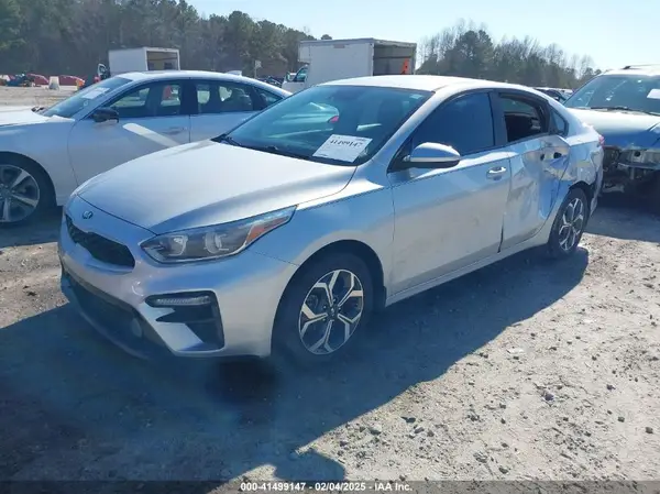 3KPF24AD6KE027596 2019 KIA FORTE - Image 2