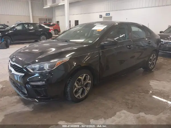 3KPF24AD6KE027923 2019 KIA FORTE - Image 2