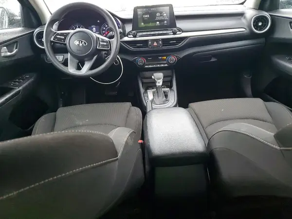 3KPF24AD6KE029915 2019 KIA FORTE - Image 8