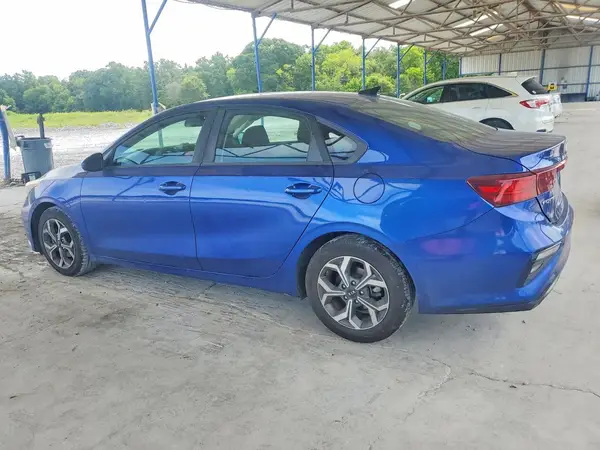 3KPF24AD6KE030398 2019 KIA FORTE - Image 2