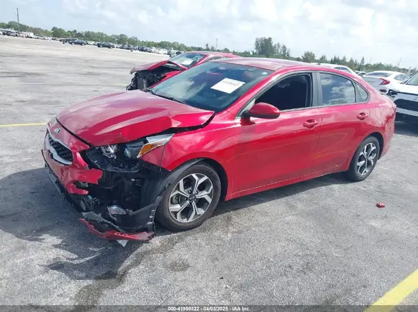 3KPF24AD6KE030868 2019 KIA FORTE - Image 2