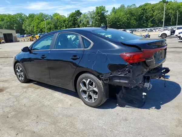 3KPF24AD6KE032667 2019 KIA FORTE - Image 2