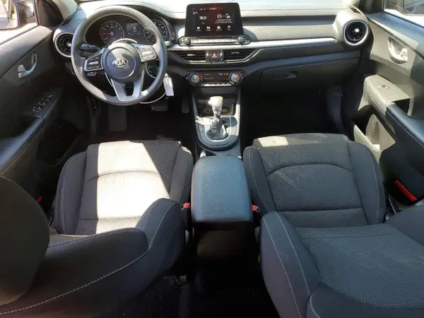 3KPF24AD6KE032667 2019 KIA FORTE - Image 8