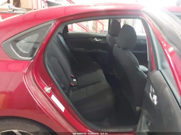 3KPF24AD6KE036511 2019 KIA FORTE - Image 8
