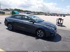 3KPF24AD6KE040445 2019 KIA FORTE