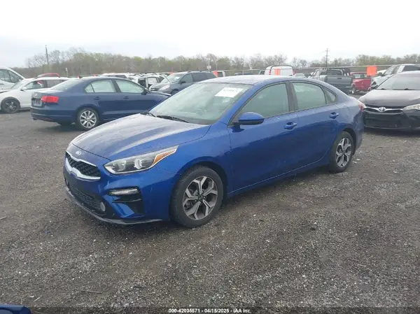 3KPF24AD6KE041448 2019 KIA FORTE - Image 2