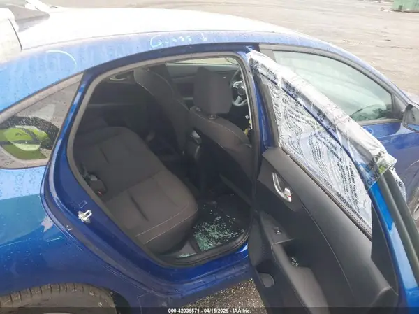 3KPF24AD6KE041448 2019 KIA FORTE - Image 8