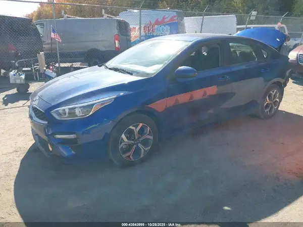 3KPF24AD6KE042647 2019 KIA FORTE - Image 2