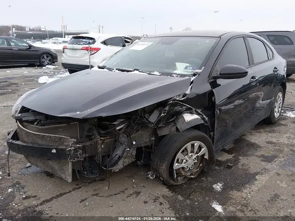 3KPF24AD6KE045497 2019 KIA FORTE - Image 2