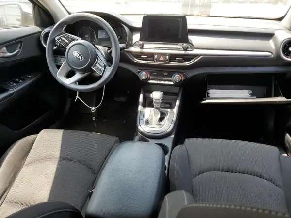 3KPF24AD6KE045600 2019 KIA FORTE - Image 8