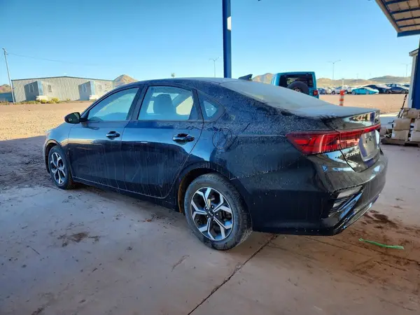3KPF24AD6KE046133 2019 KIA FORTE - Image 2