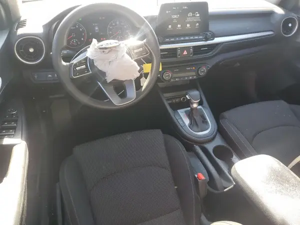 3KPF24AD6KE057861 2019 KIA FORTE - Image 8
