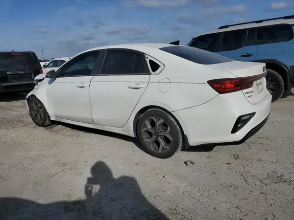 3KPF24AD6KE058363 2019 KIA FORTE - Image 2