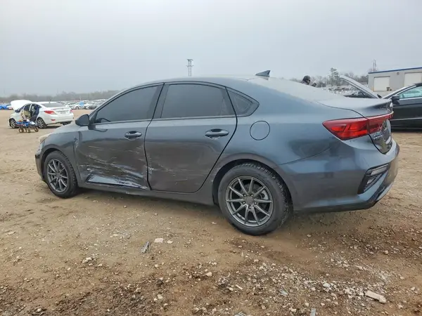 3KPF24AD6KE058444 2019 KIA FORTE - Image 2