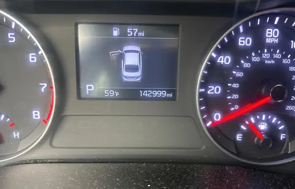 3KPF24AD6KE058556 2019 KIA FORTE - Image 8