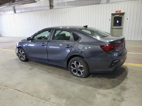 3KPF24AD6KE058847 2019 KIA FORTE - Image 2