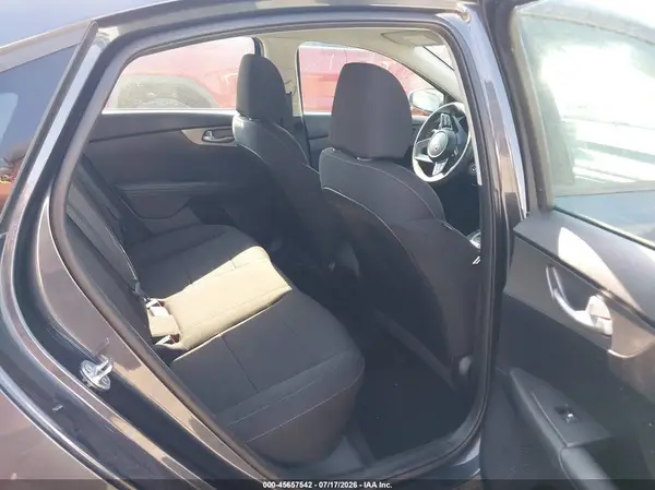 3KPF24AD6KE059142 2019 KIA FORTE - Image 7