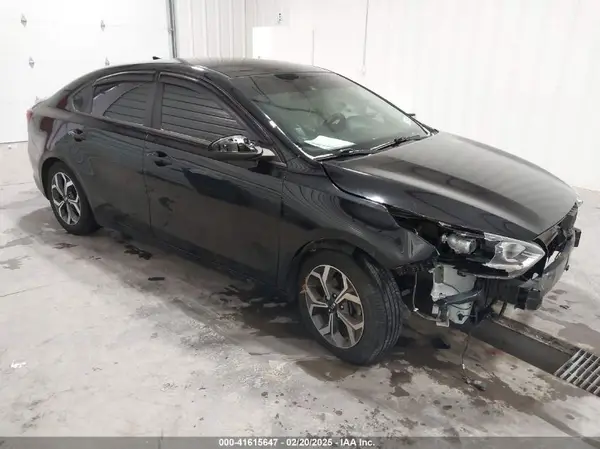 3KPF24AD6KE059349 2019 KIA FORTE - Image 1