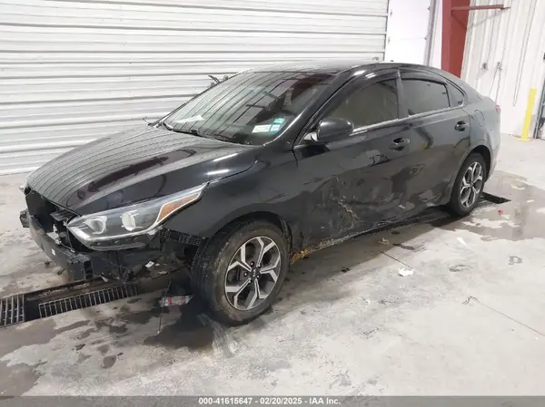 3KPF24AD6KE059349 2019 KIA FORTE - Image 2