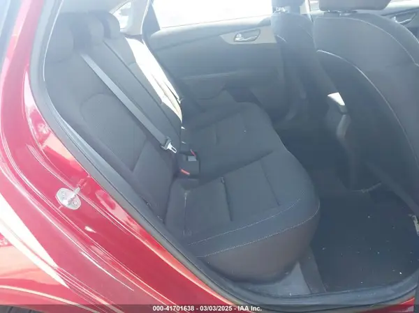 3KPF24AD6KE060520 2019 KIA FORTE - Image 8