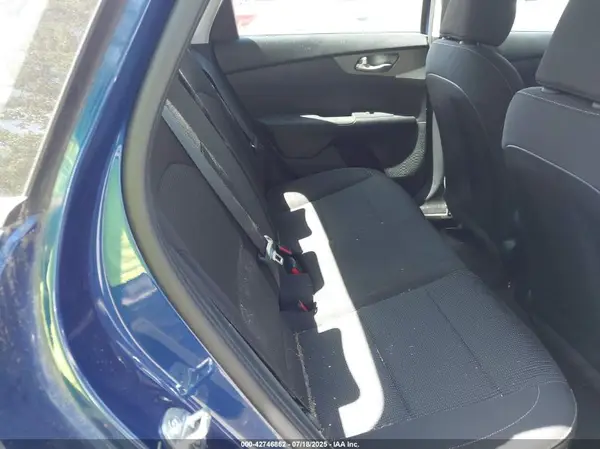 3KPF24AD6KE061070 2019 KIA FORTE - Image 8