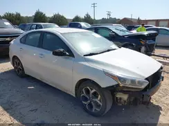 3KPF24AD6KE061103 2019 KIA FORTE