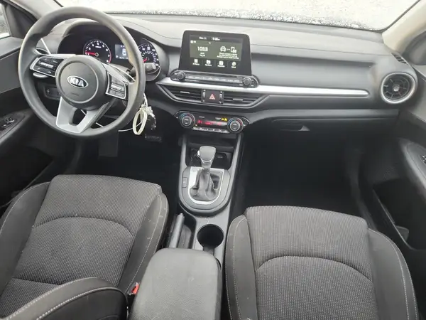 3KPF24AD6KE066799 2019 KIA FORTE - Image 8