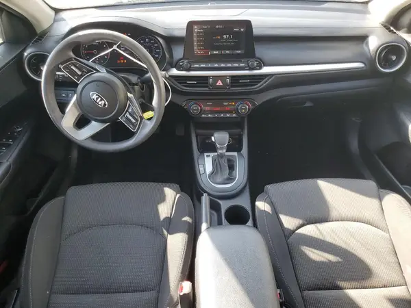3KPF24AD6KE067127 2019 KIA FORTE - Image 8