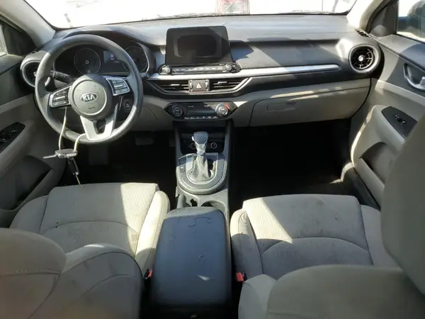 3KPF24AD6KE067516 2019 KIA FORTE - Image 8