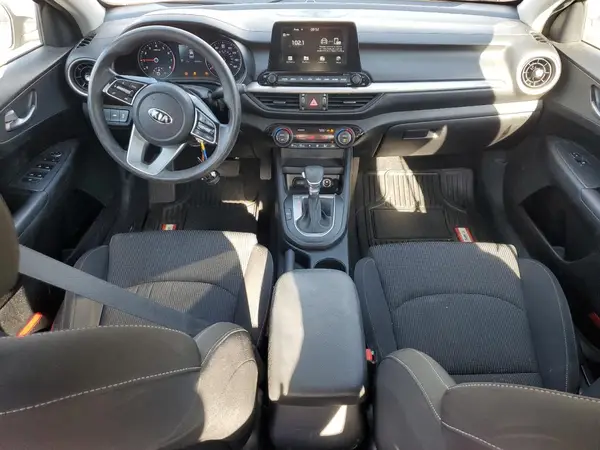 3KPF24AD6KE068620 2019 KIA FORTE - Image 8