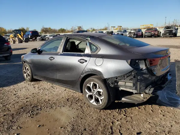3KPF24AD6KE068679 2019 KIA FORTE - Image 2