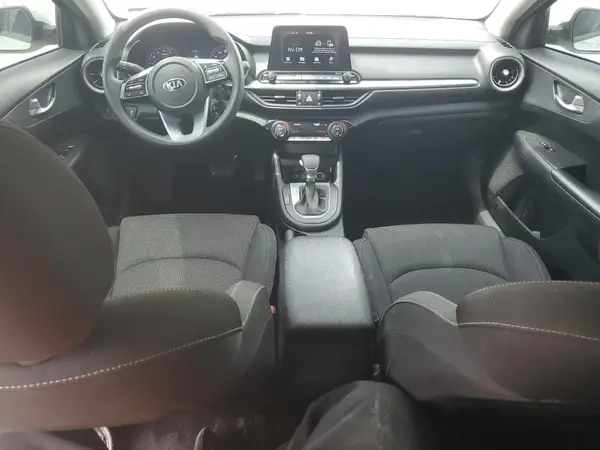 3KPF24AD6KE073980 2019 KIA FORTE - Image 8