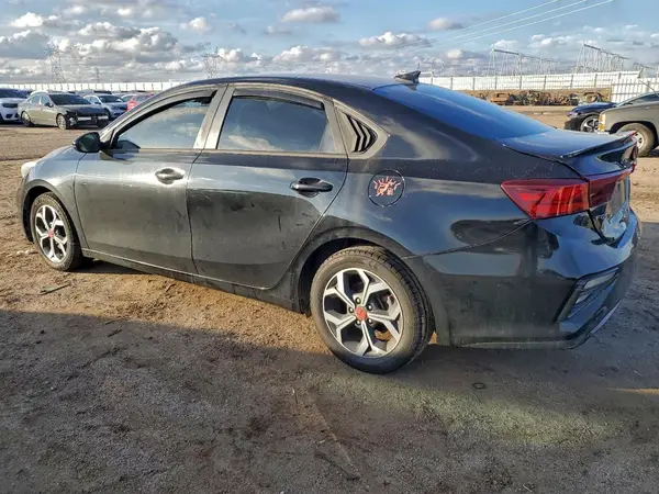 3KPF24AD6KE075213 2019 KIA FORTE - Image 2