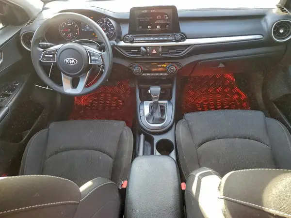 3KPF24AD6KE075213 2019 KIA FORTE - Image 8