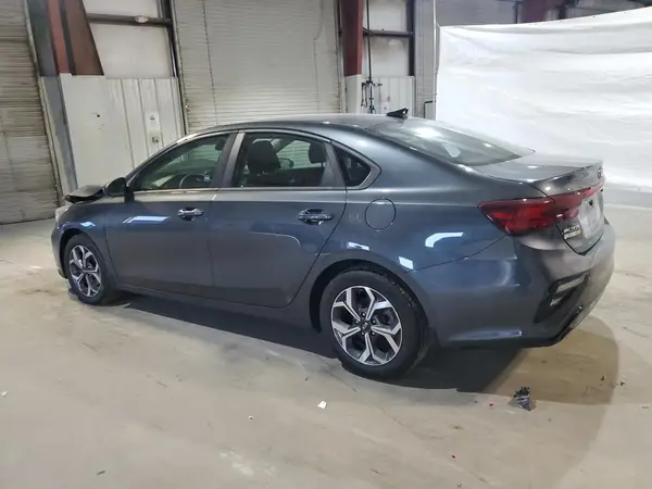 3KPF24AD6KE080329 2019 KIA FORTE - Image 2