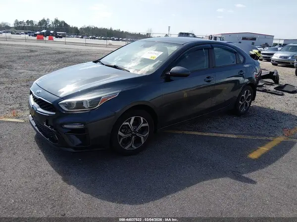 3KPF24AD6KE082906 2019 KIA FORTE - Image 2