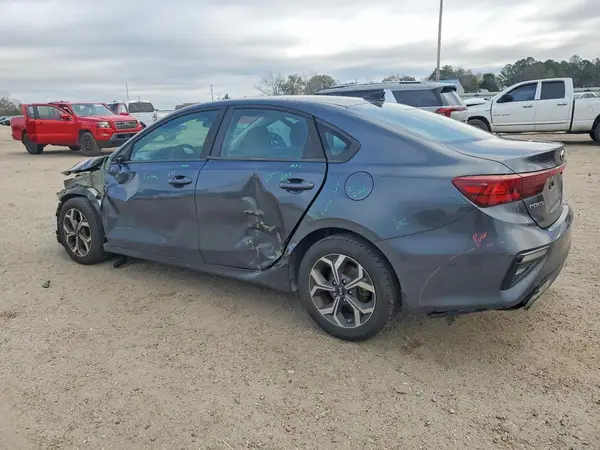 3KPF24AD6KE083117 2019 KIA FORTE - Image 2