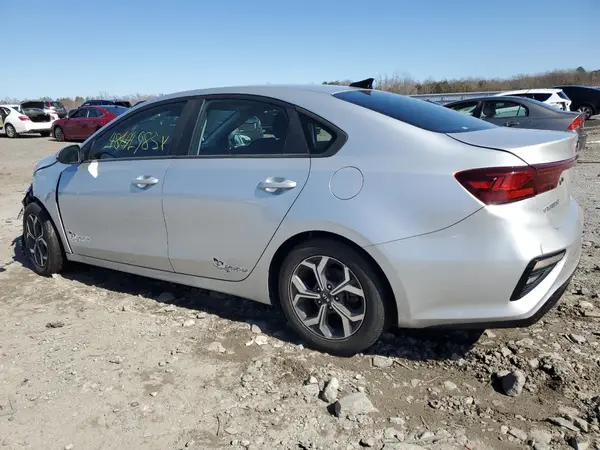 3KPF24AD6KE084249 2019 KIA FORTE - Image 2