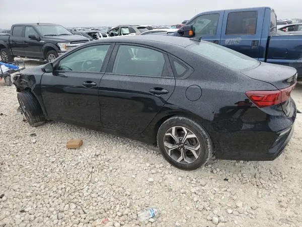 3KPF24AD6KE084798 2019 KIA FORTE - Image 2