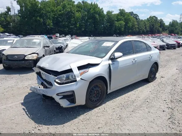 3KPF24AD6KE086941 2019 KIA FORTE - Image 2