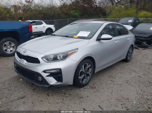 3KPF24AD6KE091606 2019 KIA FORTE - Image 2