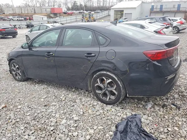 3KPF24AD6KE094358 2019 KIA FORTE - Image 2