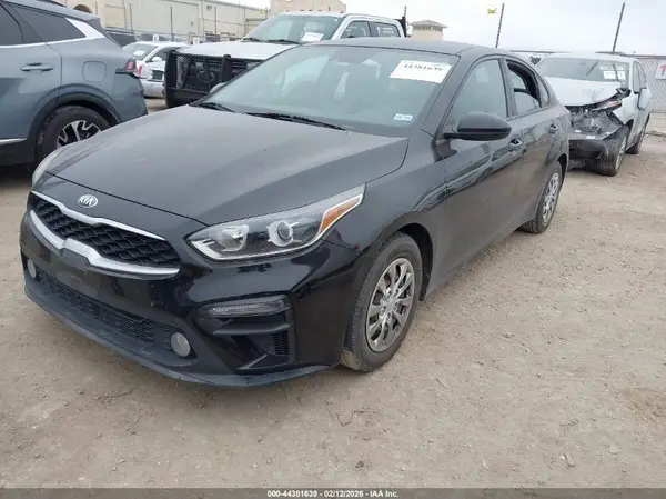 3KPF24AD6KE095641 2019 KIA FORTE - Image 2