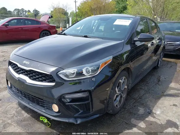 3KPF24AD6KE096577 2019 KIA FORTE - Image 2