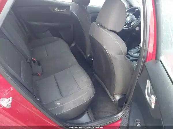 3KPF24AD6KE096594 2019 KIA FORTE - Image 8