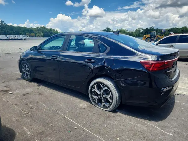3KPF24AD6KE097115 2019 KIA FORTE - Image 2