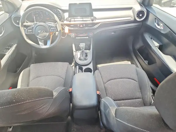 3KPF24AD6KE097115 2019 KIA FORTE - Image 8