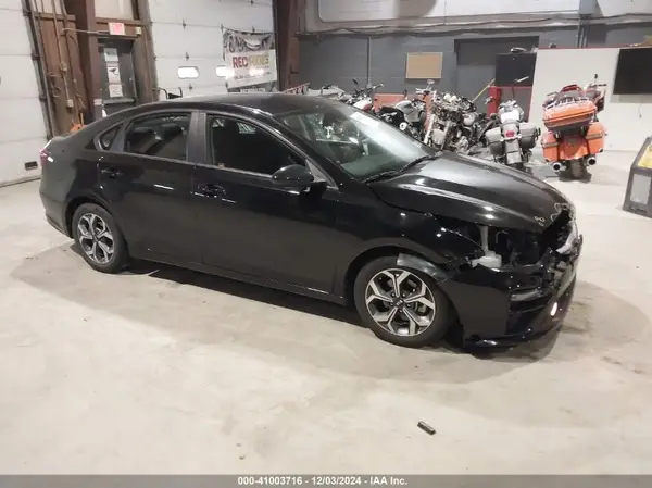 3KPF24AD6KE098636 2019 KIA FORTE - Image 1