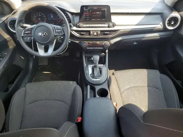 3KPF24AD6KE100384 2019 KIA FORTE - Image 8